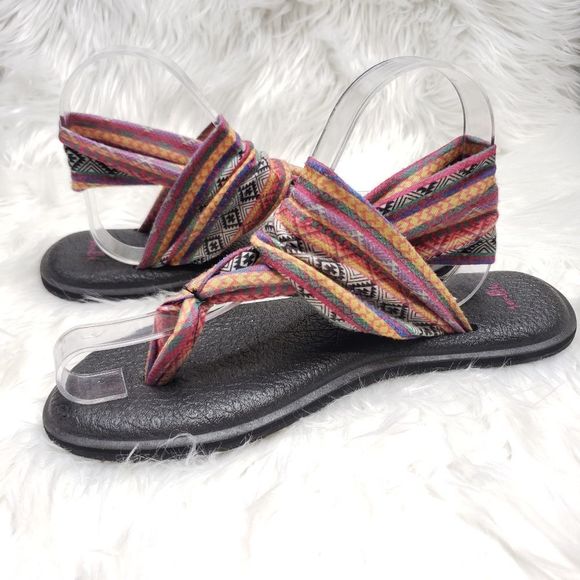 Sanuk Yoga Sling 2 Print Sandals in Magenta/Multi Tribal Print Size 7 - Picture 10 of 13
